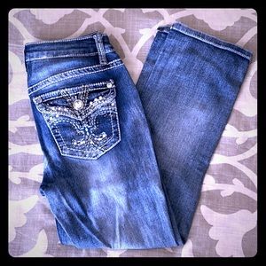 Fleur de lis Apt 9 Capri jeans